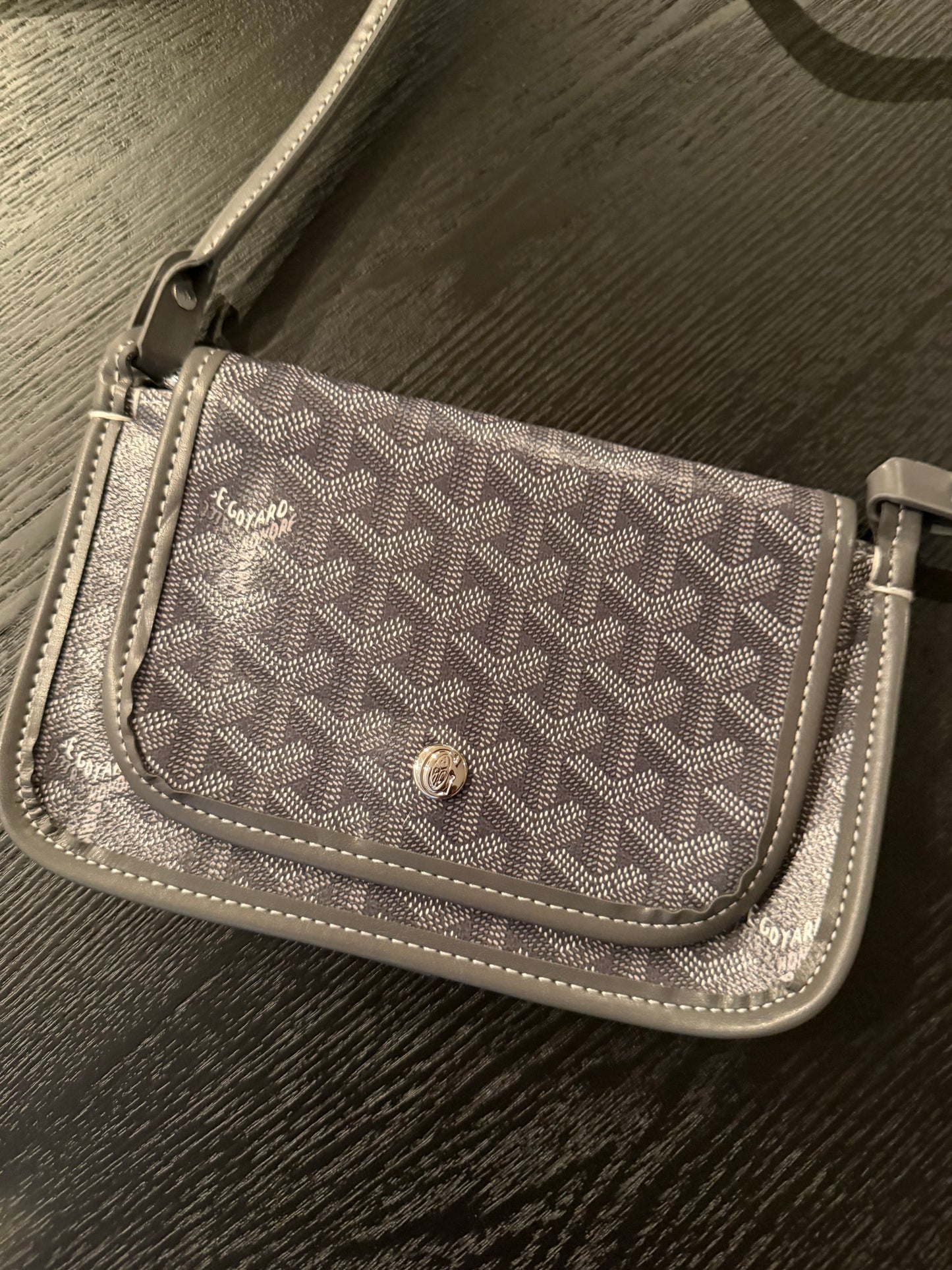 Grey GoGo Crossbody