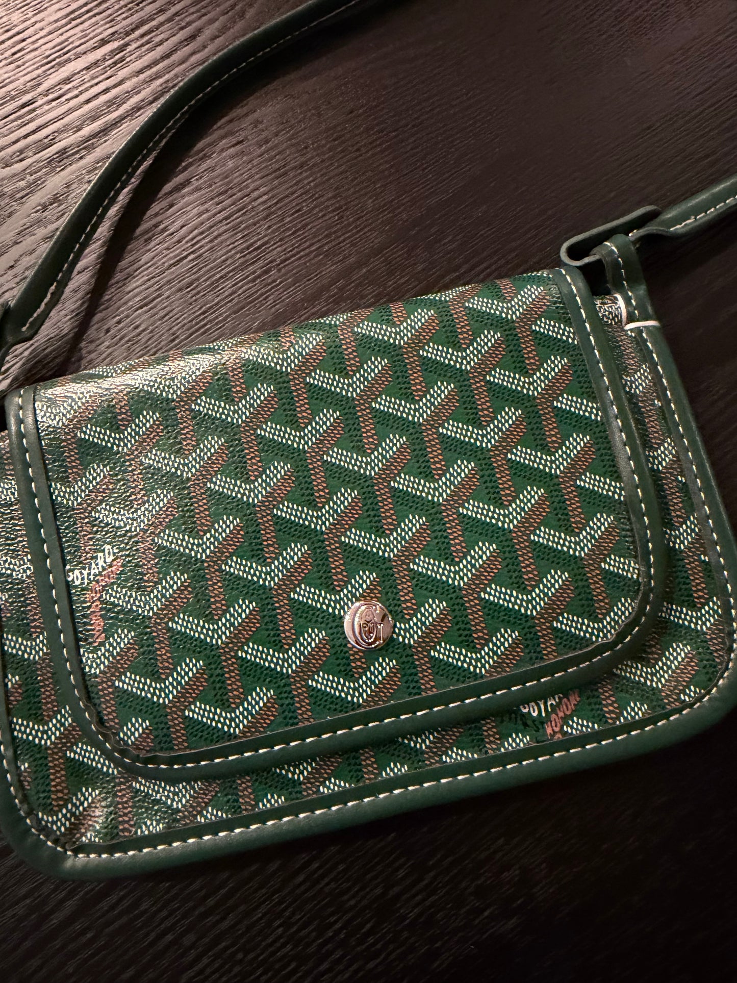 Green GoGo Crossbody