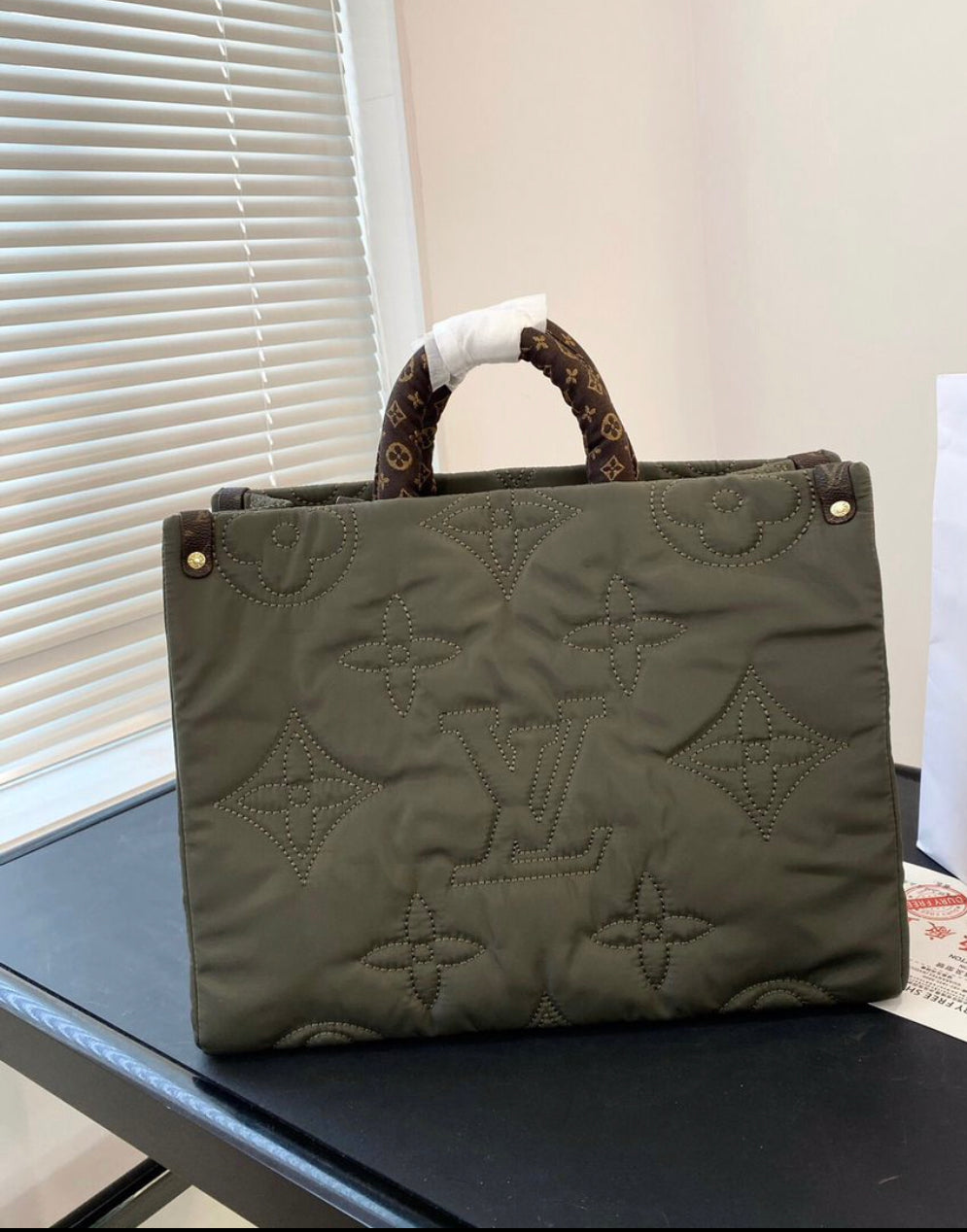 Luv Puff Tote