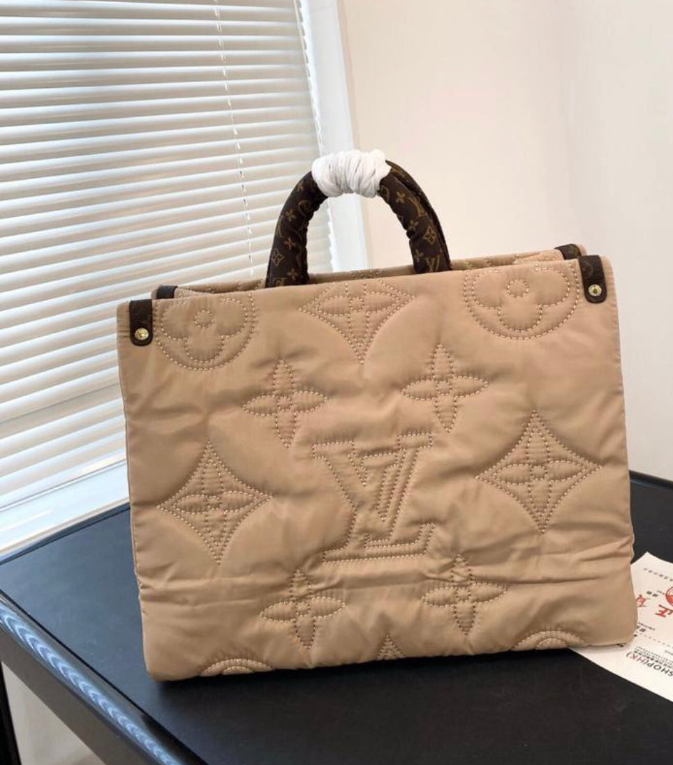 Luv Puff Tote