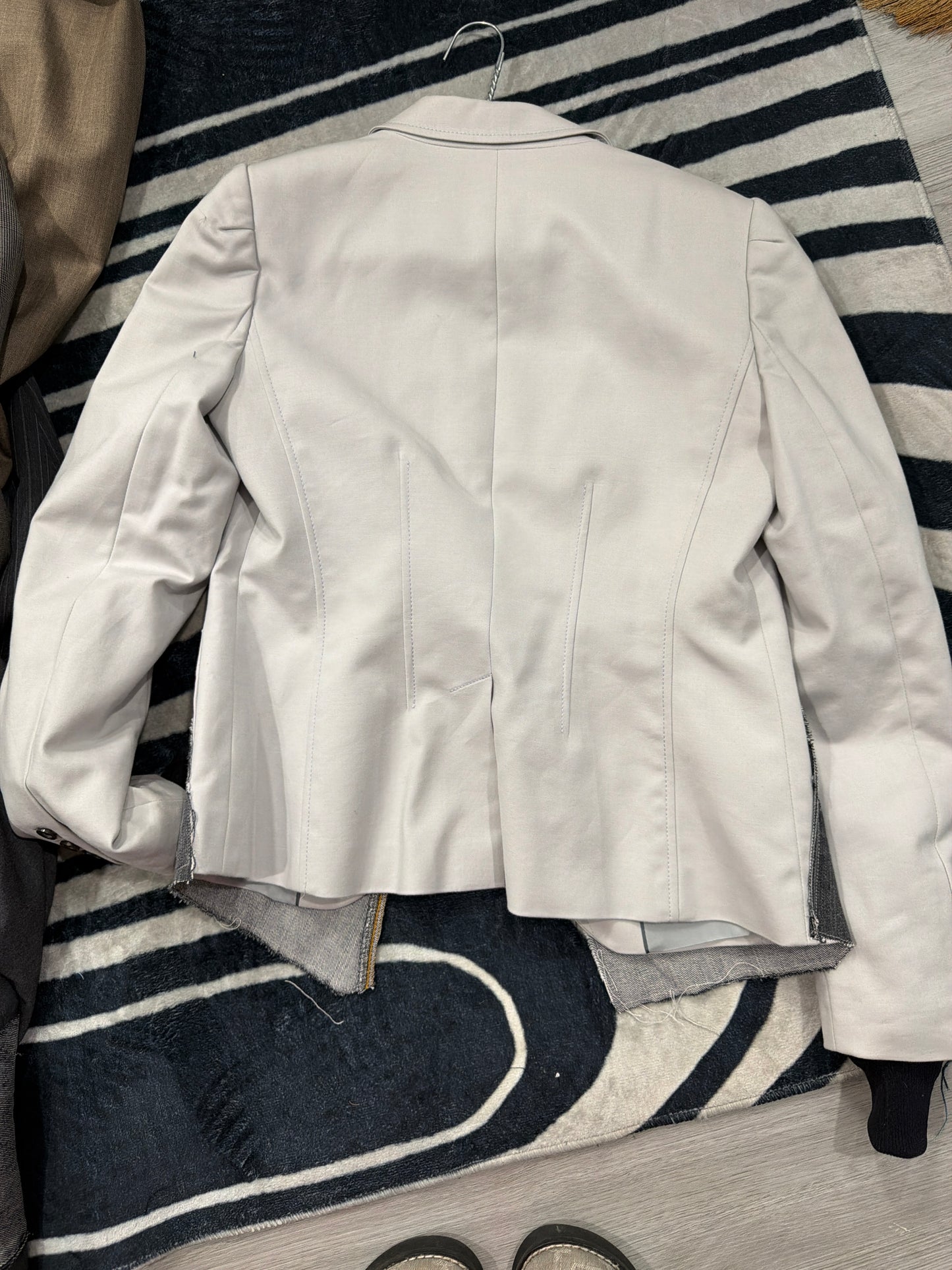 Blazer 9(as pictured)