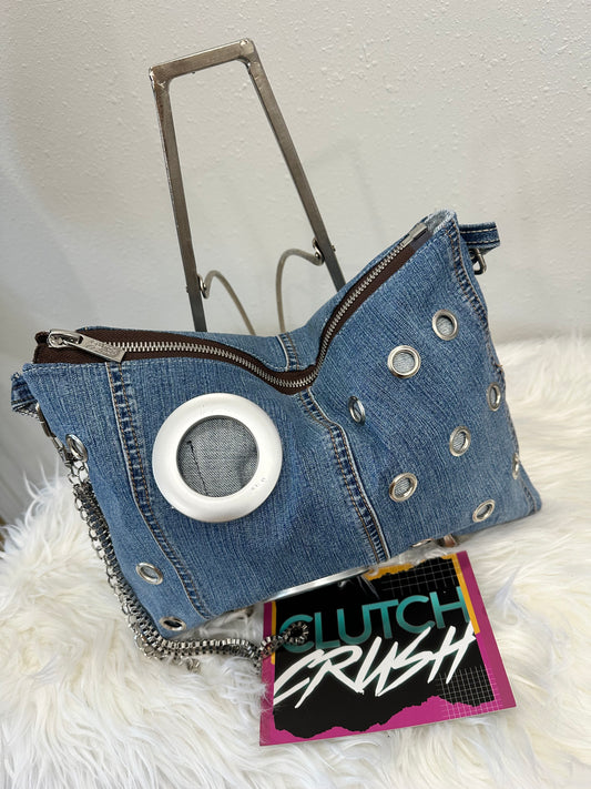 Grommet Girl Clutch