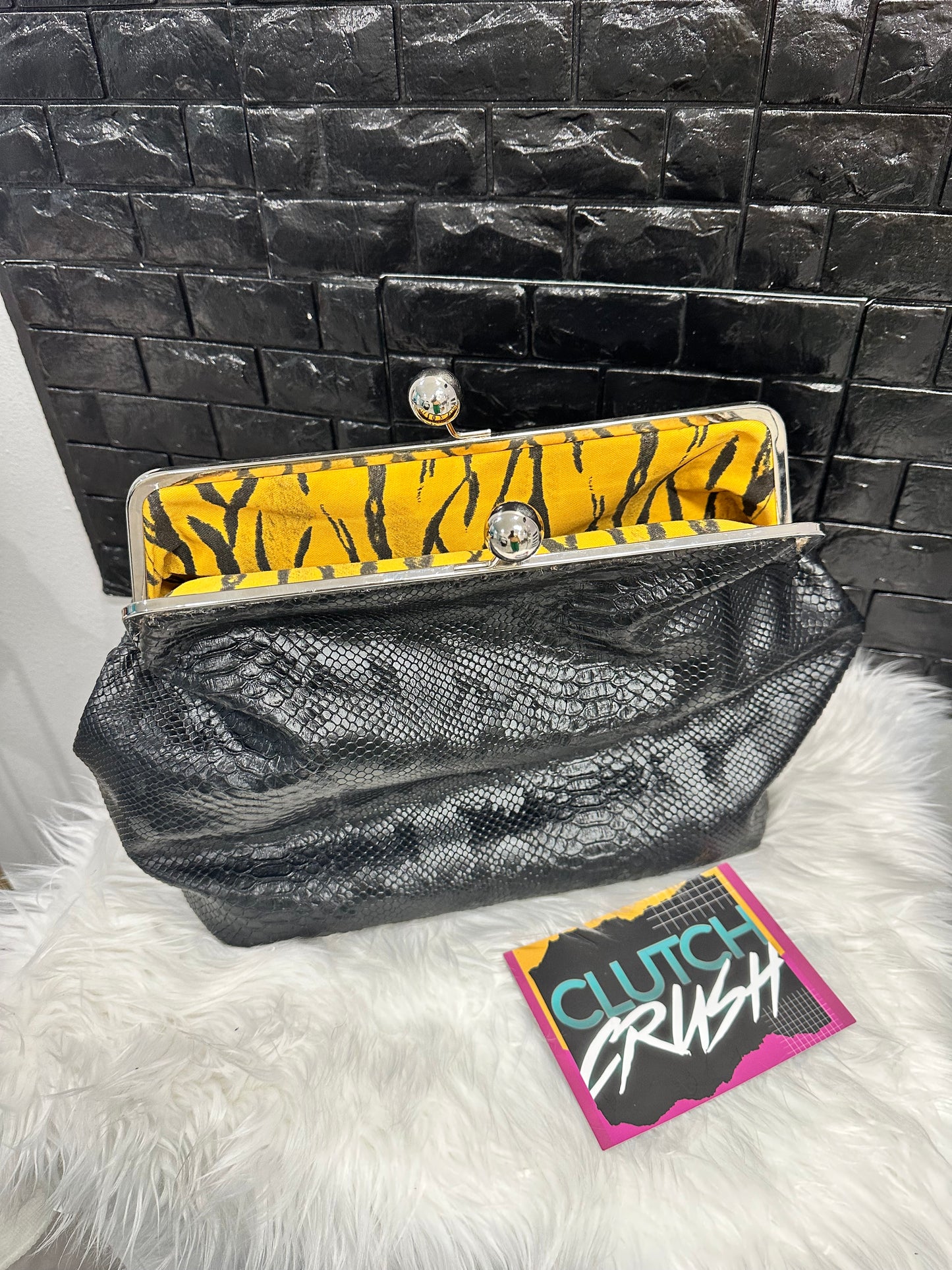 Black Mamba Kiss Lock