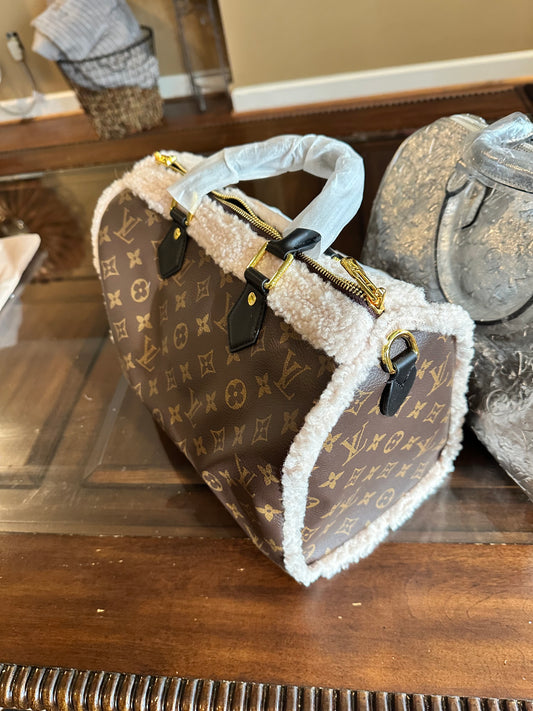 Furry Speedie 30 (pre-order)