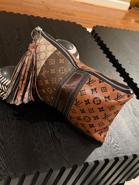 Available BLACK FRIDAY. Designer Twist w/tassel