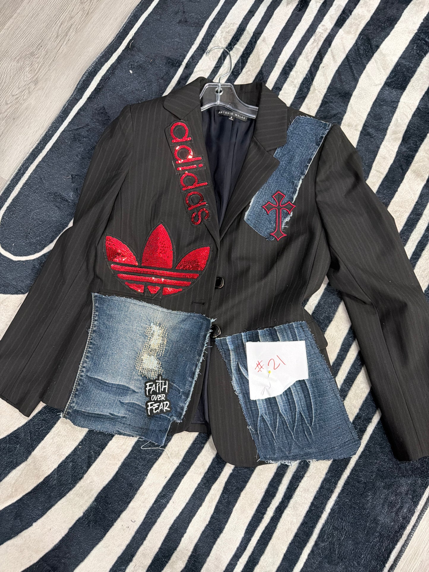 Blazer 21 (as pictured)